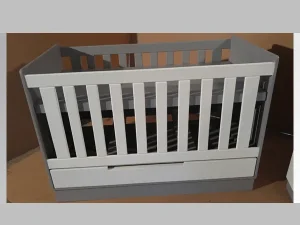 Baby Cot: Duw 08