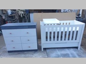 Squareline Cot Set: WD 16