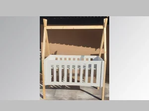 Baby Cot: Duw 18