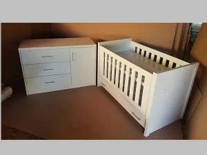 Squareline Cot Set: WD 07